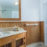 135 B - Alfama Renovated Charming Historic Flat Near Baixa Апартаменти Лісабон
