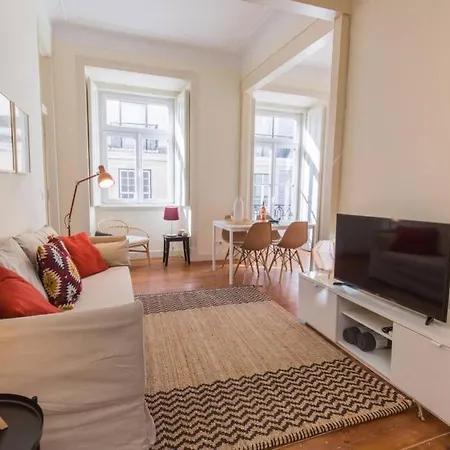 Apartment 135 B - Alfama Renovated Charming Historic Flat Near Baixa *