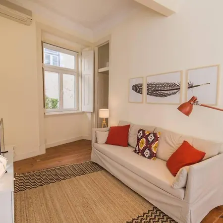 Alfama Renovated Charming Historic Flat Near Baixa