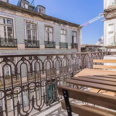 Апартаменти Alfama Renovated Charming Historic Flat Near Baixa
