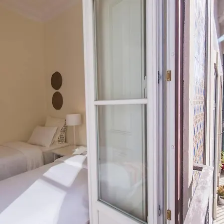 Apartman 135 B - Alfama Renovated Charming Historic Flat Near Baixa