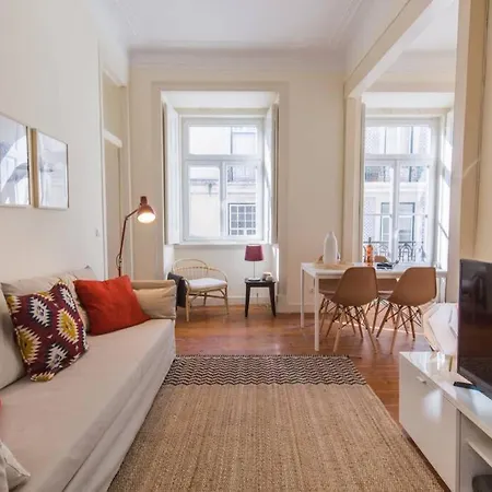 135 B - Alfama Renovated Charming Historic Flat Near Baixa Lisboa